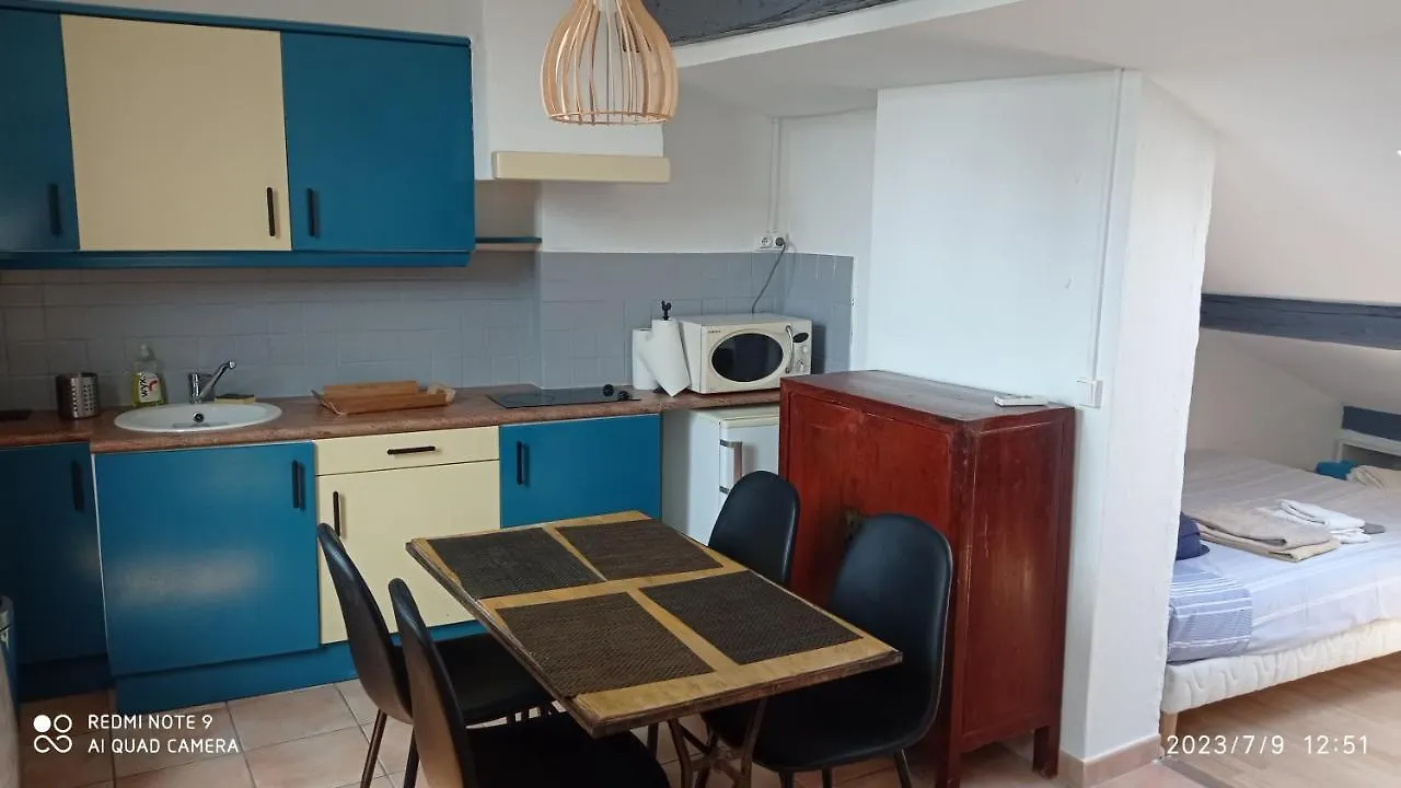 Apartment Studio Intra Muros Tres Calme Renove Avignon