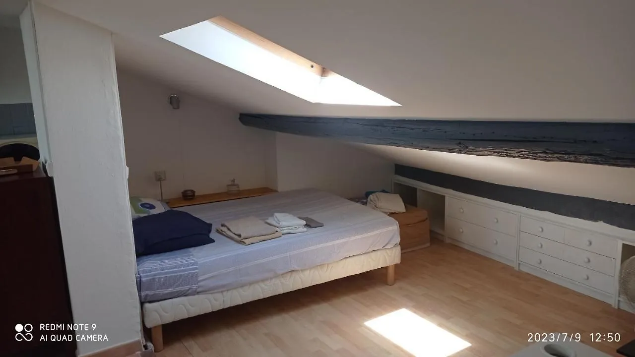 Apartment Studio Intra Muros Tres Calme Renove Avignon